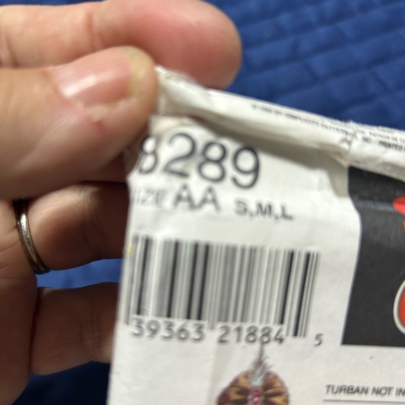 Simplicity kids costumes -8289 S,m,l- vampire- Santa- dancer and more- uncut - Picture 3 of 6